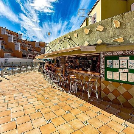 Inn Orlando Адехе Екстериор снимка