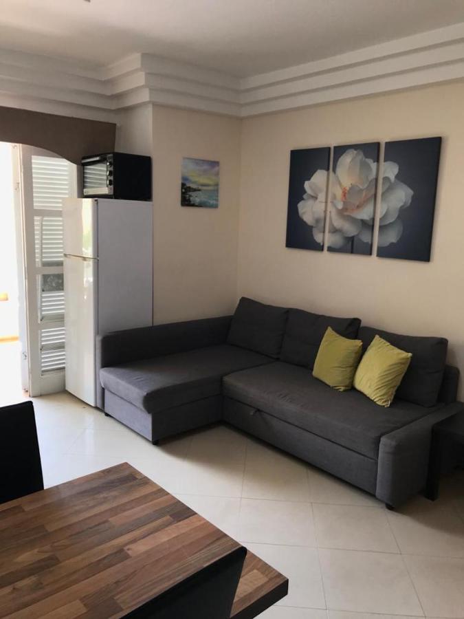 Inn Orlando Адехе Екстериор снимка