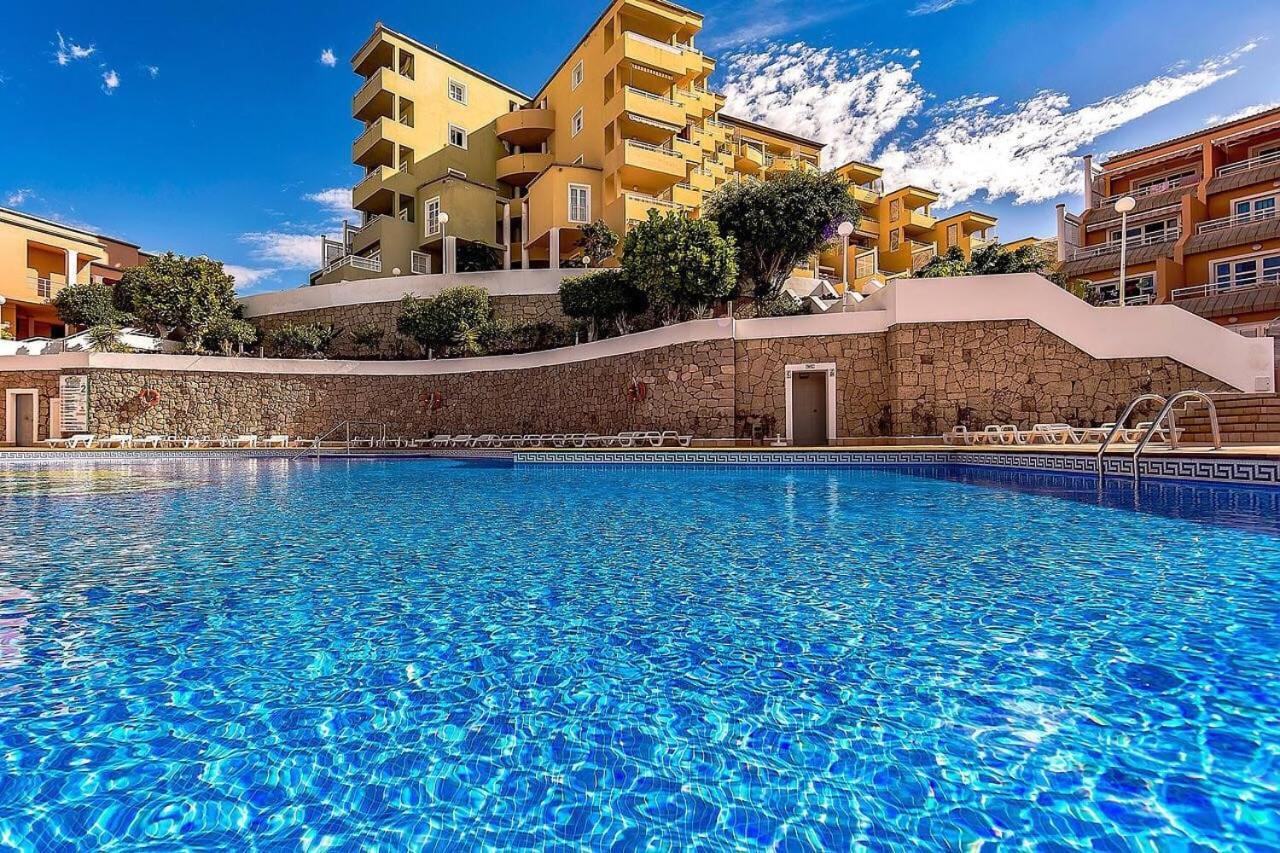 Inn Orlando Адехе Екстериор снимка