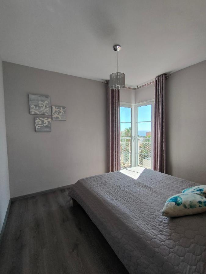 Inn Orlando Адехе Екстериор снимка